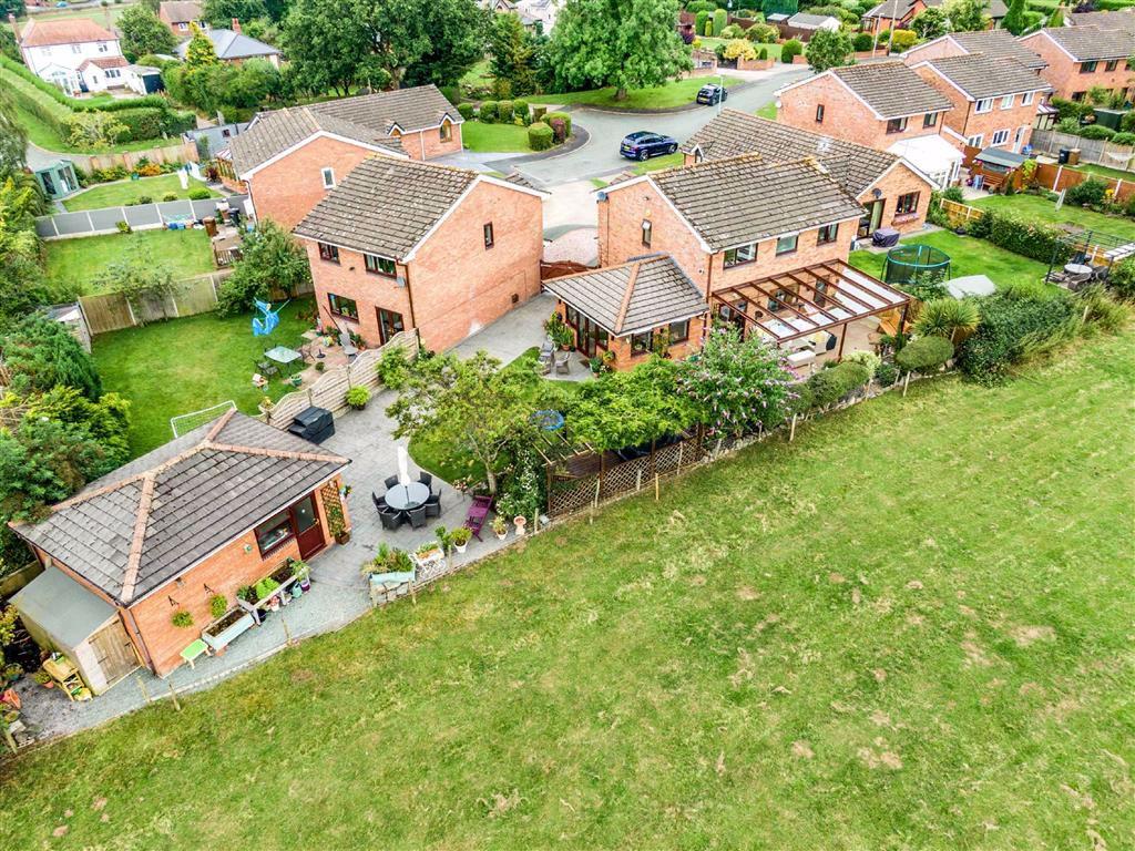 Rhewl Lane, Gobowen 4 bed detached house £395,000
