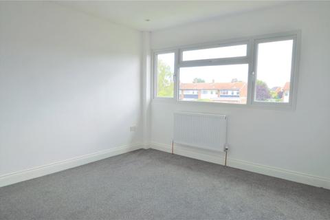 97 Tamar Way, Slough, SL3 8SY