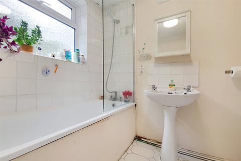 18b Tredegar Road, London, E3 2EH