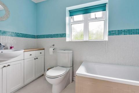 30 Kingsdown Way, Bromley, BR2 7PT