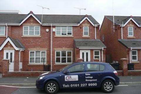 3 bedroom semi-detached house to rent, Tomlinson Street, Hulme, Manchester. M15 5FW