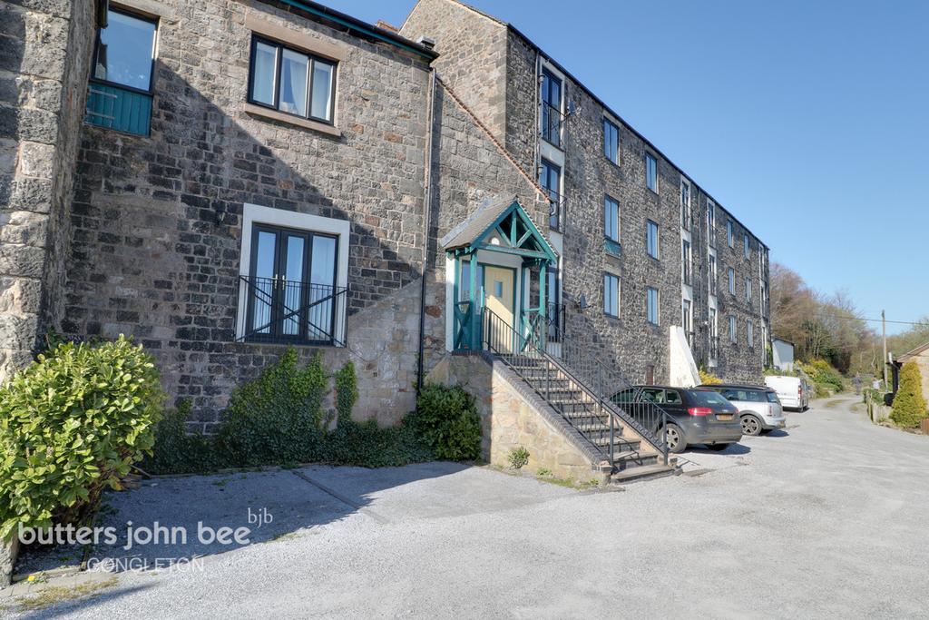 High Street, Mow Cop 4 bed apartment £130,000