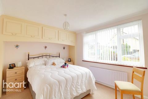 5 Edward Road, Biggin Hill, Westerham, TN16 3HL
