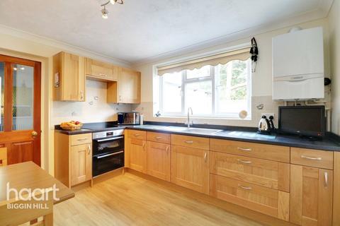5 Edward Road, Biggin Hill, Westerham, TN16 3HL
