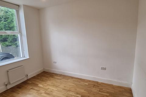 1 bedroom flat to rent, Elmers End Road, London SE20