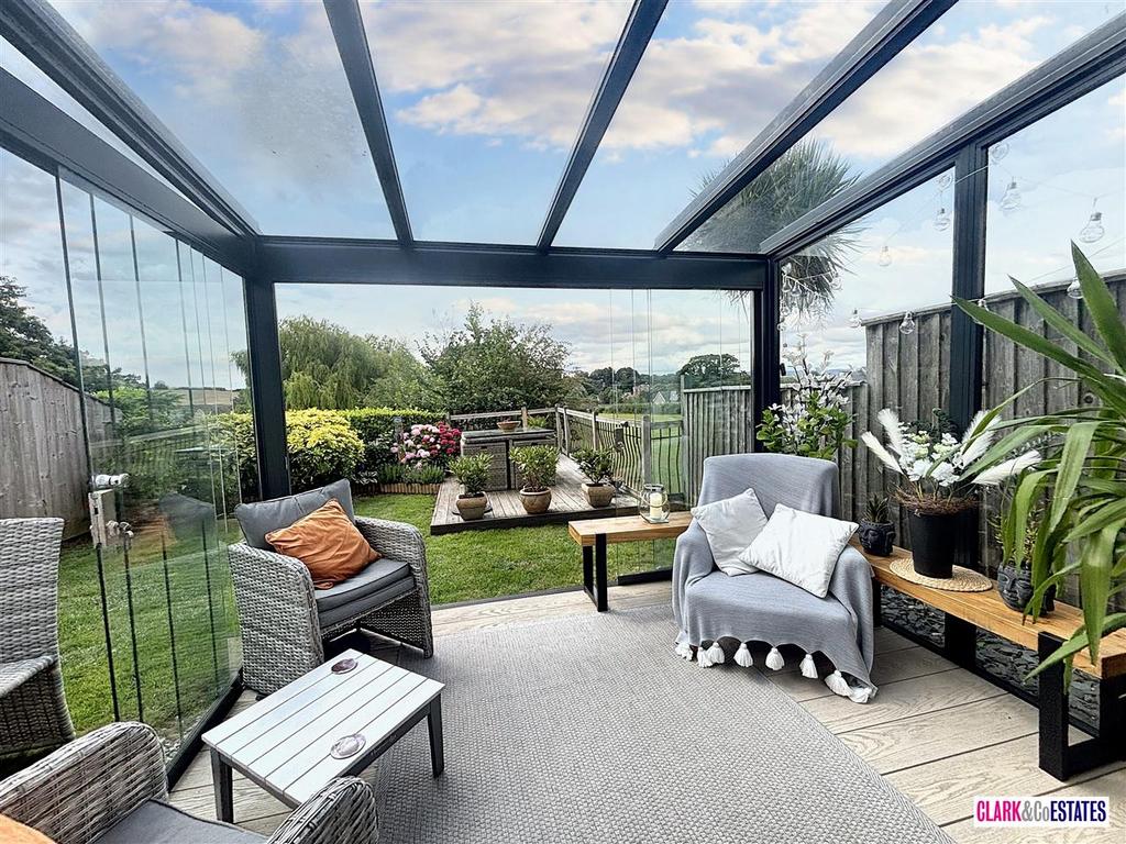 Garden room