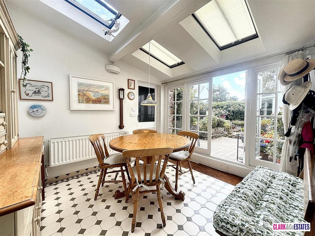 Garden room