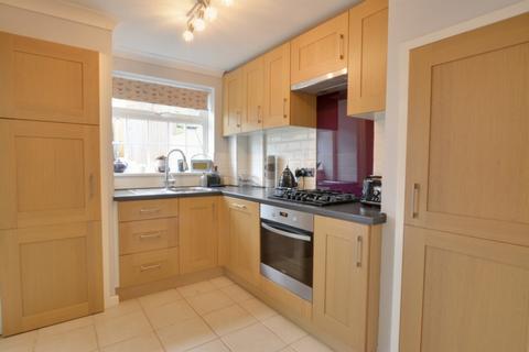 6 Wold Close, Gossops Green, Crawley, RH11 8LG