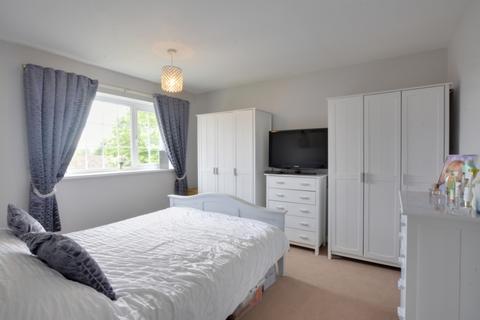 6 Wold Close, Gossops Green, Crawley, RH11 8LG