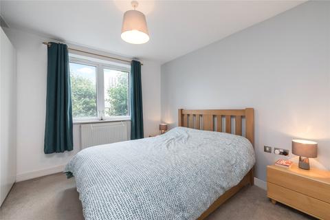 2 bedroom flat for sale - Settlers Court, 17 Newport Avenue, London