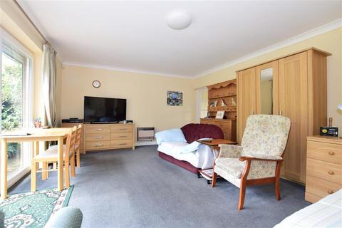 Shore House Cliff Road, North Foreland, Broadstairs, CT10 3QZ
