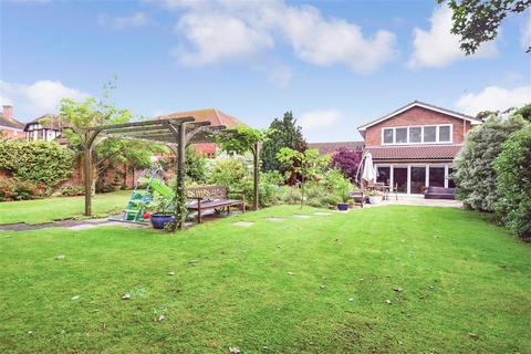 Shore House Cliff Road, North Foreland, Broadstairs, CT10 3QZ