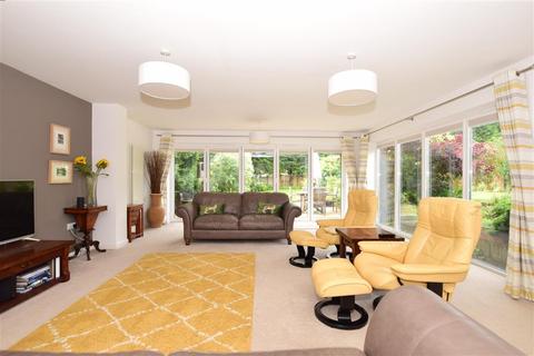 Shore House Cliff Road, North Foreland, Broadstairs, CT10 3QZ