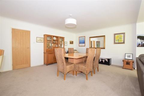 Shore House Cliff Road, North Foreland, Broadstairs, CT10 3QZ