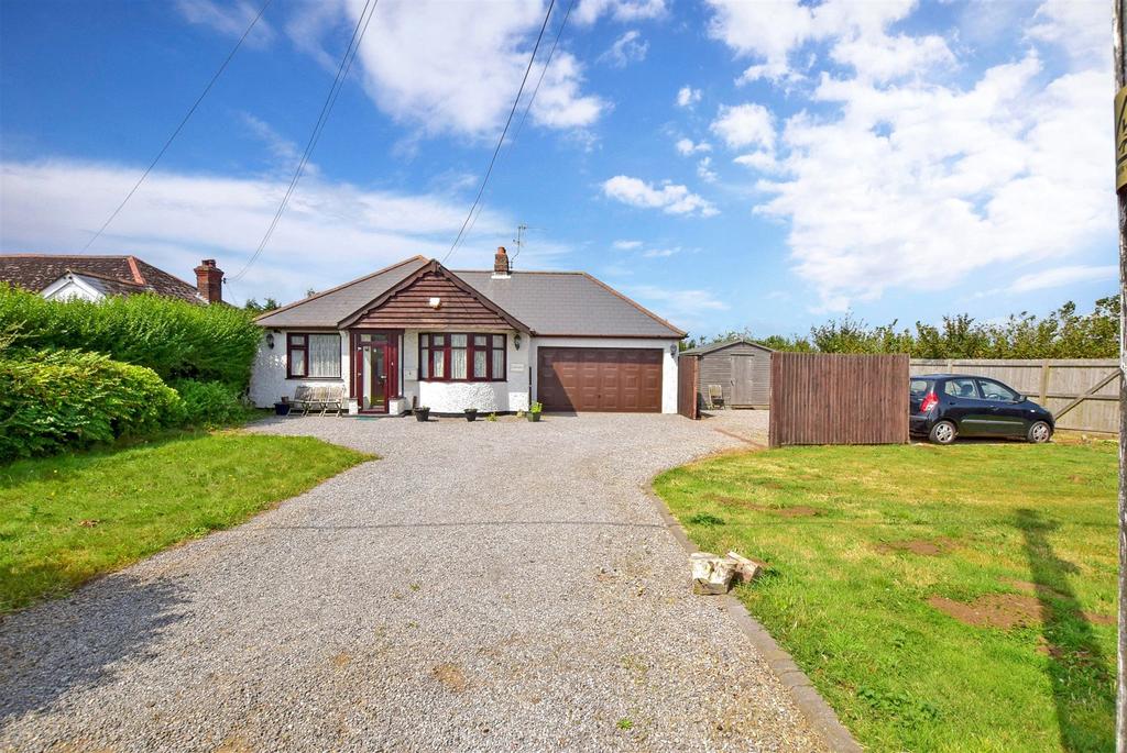 New Dover Road, CapelLeFerne... 3 bed detached bungalow £500,000