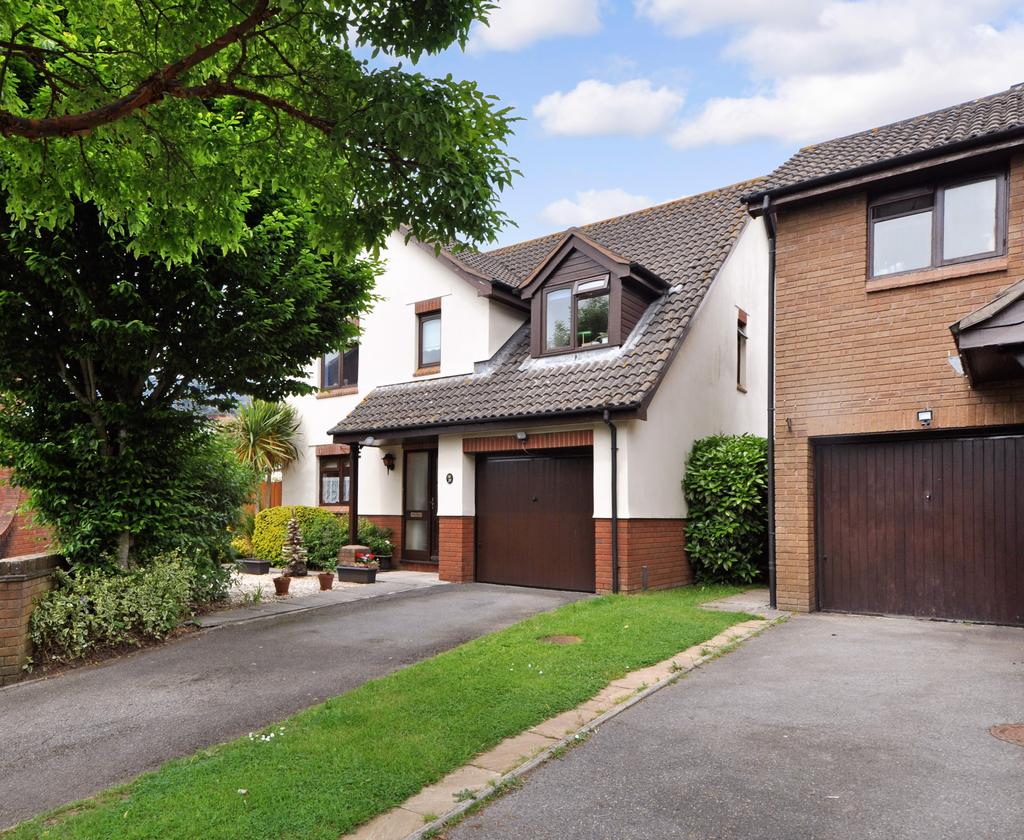 Rydon Acres, Kingsteignton 4 bed detached house £400,000