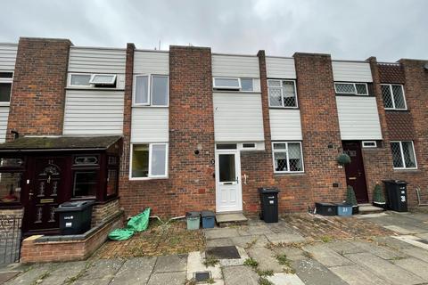 29 Kesteven Close, Ilford, IG6 3EP