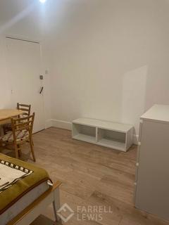 House share to rent, Frithville Gardens, London W12