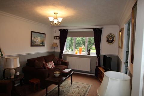 11 Plumtree Close, Dagenham, RM10 8UE