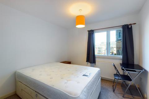 2 bedroom flat to rent, Easter Dalry Drive, Dalry, Edinburgh, EH11