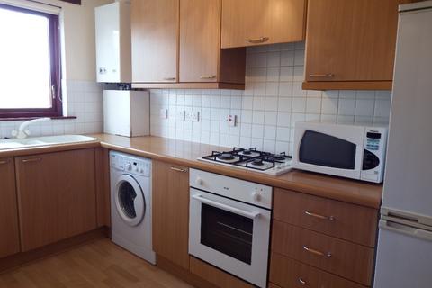 2 bedroom flat to rent, Crow Road, Anniesland, Glasgow, G13