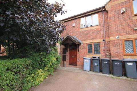 2 bedroom mews to rent, Mayfield Mews, Crewe