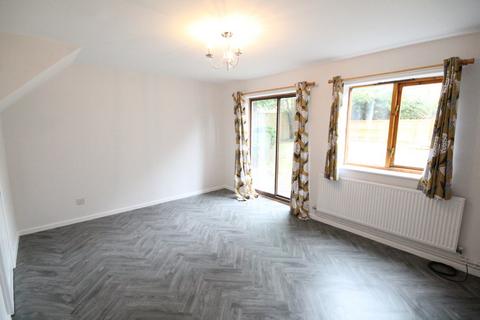 2 bedroom mews to rent, Mayfield Mews, Crewe