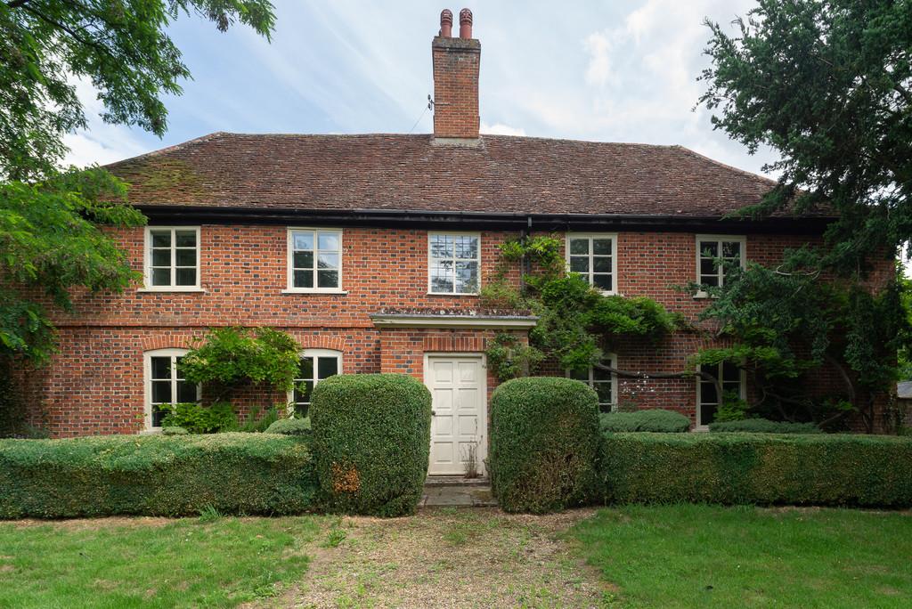 Gislingham Road, Thornham Magna 4 bed detached house £2,000 pcm (£462 pw)