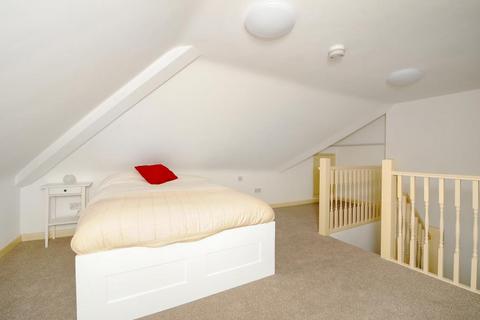 2 bedroom flat to rent, North Way,  Headington,  OX3