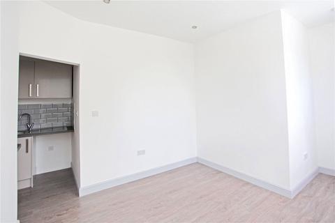 1 bedroom apartment to rent, The Broadway, London, E4