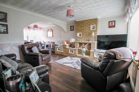45 Aled Avenue, Rhyl, LL18 2HN
