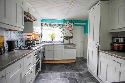 45 Aled Avenue, Rhyl, LL18 2HN