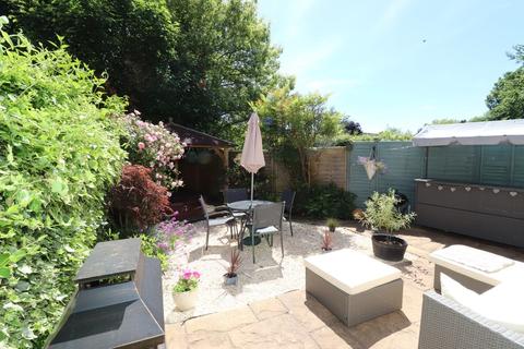 57 Denton Close, Kenilworth, CV8 1BJ