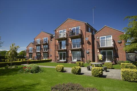 2 bedroom apartment to rent - Fenview Court, CB4