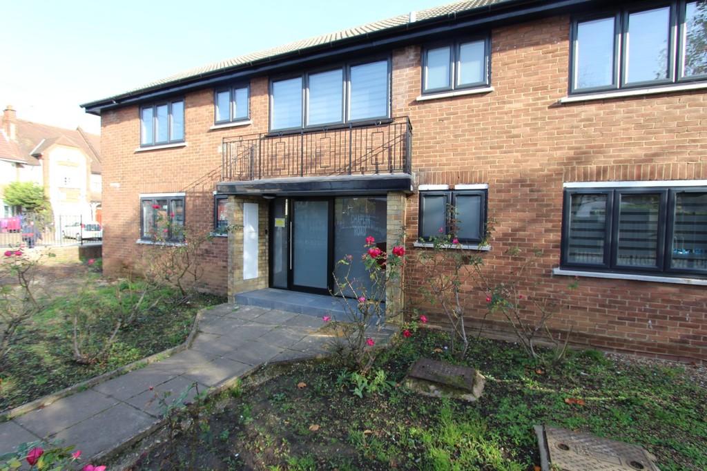 Chaplin Road, Wembley, HA0 4UD 1 bed apartment £1,200 pcm (£277 pw)