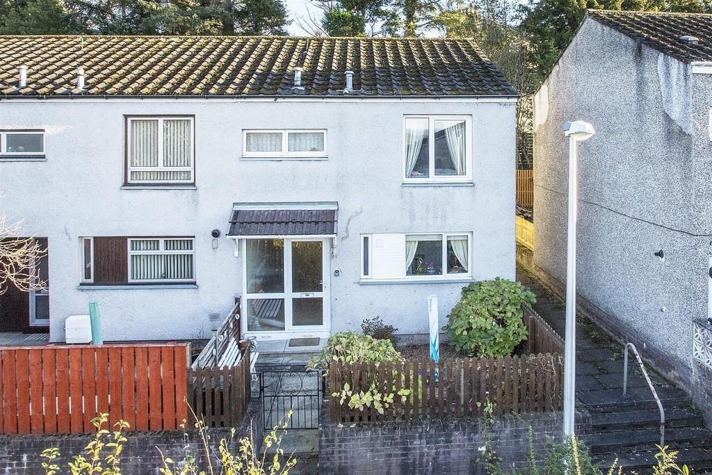 Potterhill Gardens, Perth 3 bed end of terrace house £140,000