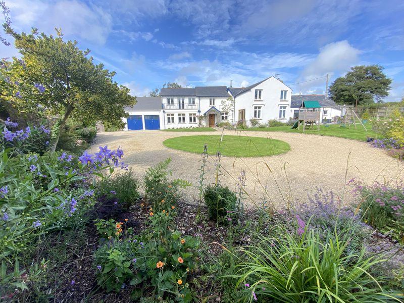 Pentwyn, Church Road, Llanblethian... 5 bed detached house £1,200,000
