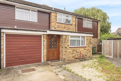 9 Broom Hill, Stoke Poges, Slough, SL2 4PU