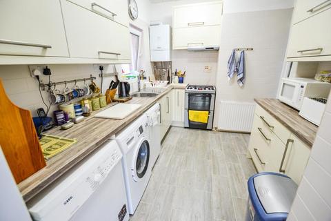 3 bedroom flat for sale, Hampstead, London NW2