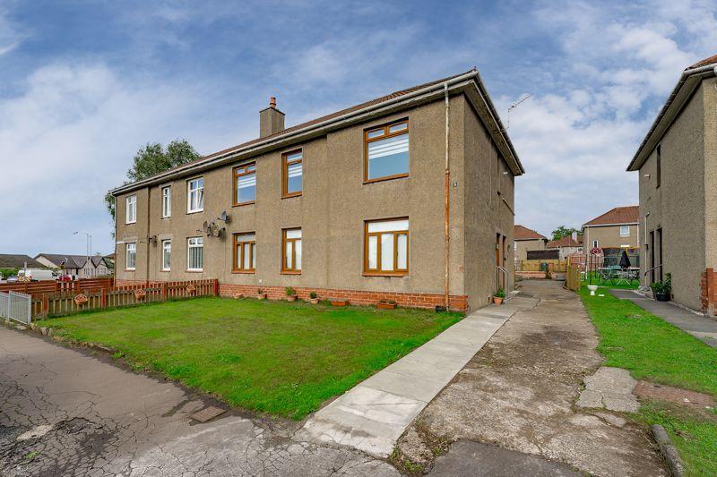 7 Woodbank Road, Crosshouse, KA2 0ET 3 bed apartment £80,000