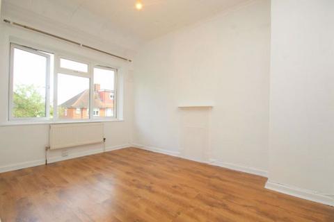 2 bedroom terraced house to rent, Ellerton Road, Dagenham RM9