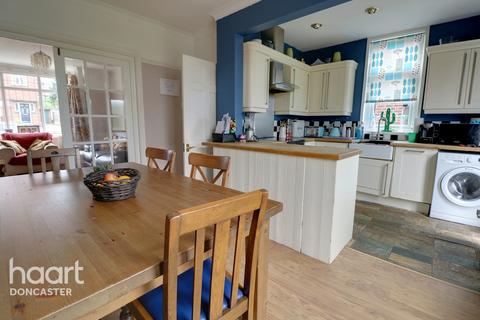 137 The Grove, Doncaster, DN2 5SN