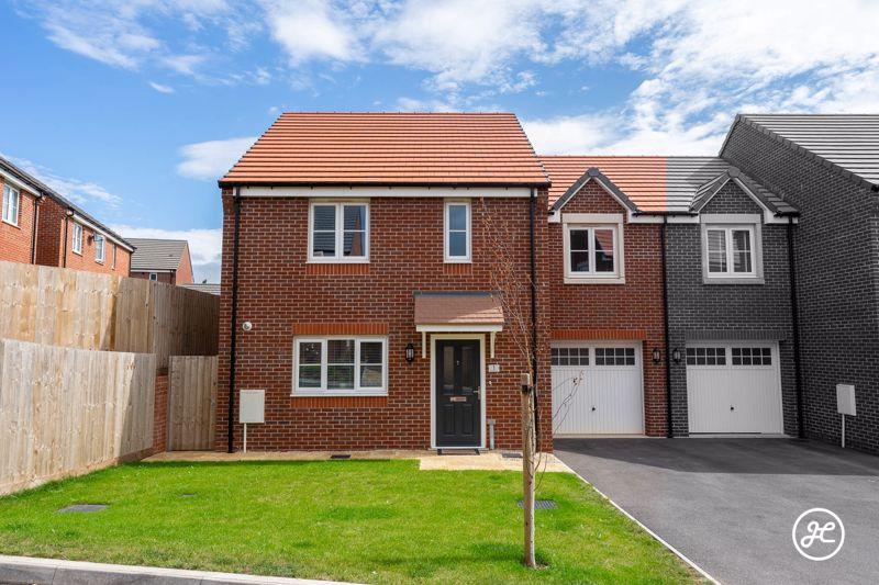 Sambar Place, Durleigh Gardens... 3 bed semidetached house £340,000