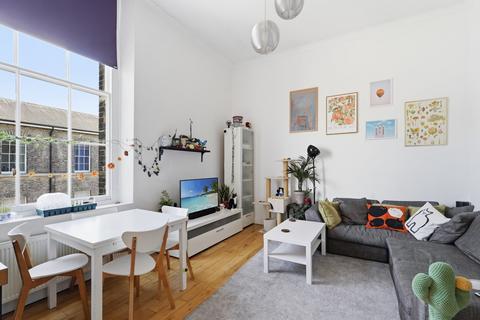 2 bedroom flat for sale, Florence House, Shooters Hill