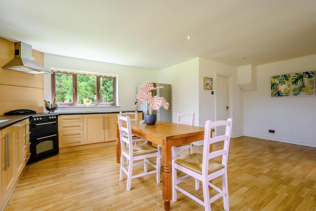8473749-interior38.jpg