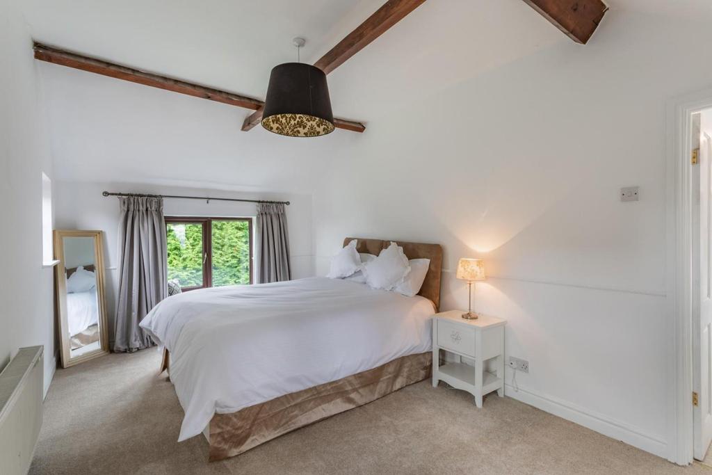 Glenfield master suite.jpg
