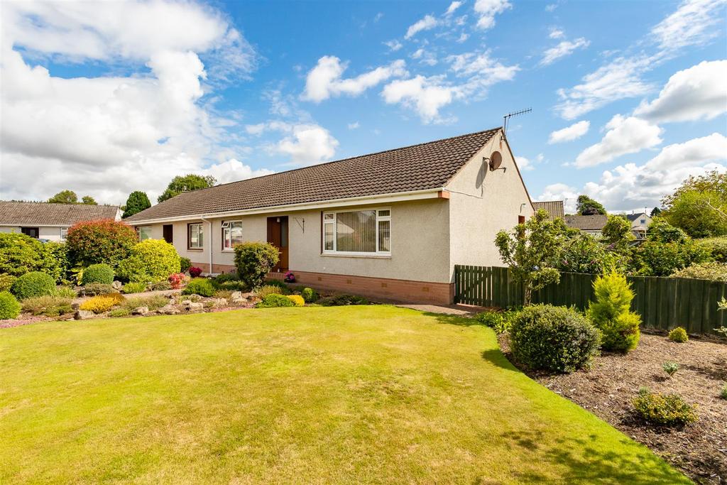 Stormont Park, Scone, Perth 3 bed semidetached bungalow £225,000