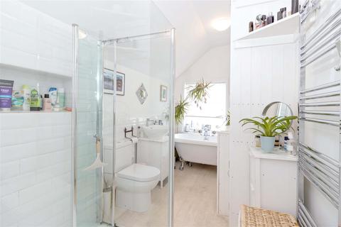 9 Brougham Road, Worthing, BN11 2NP