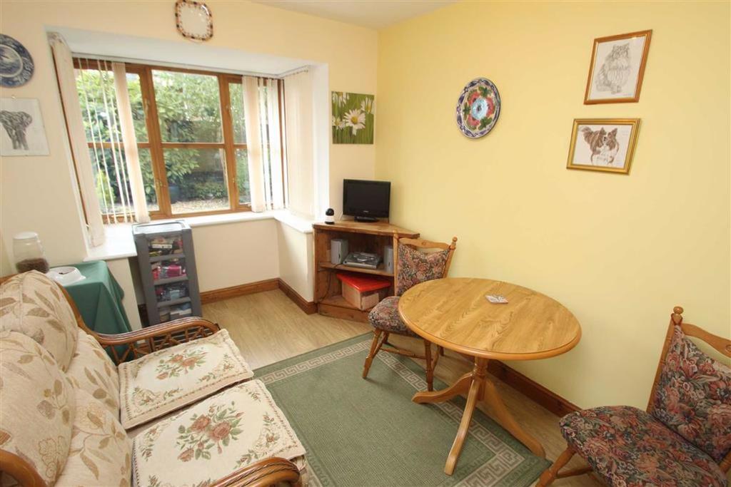 Breakfast Room