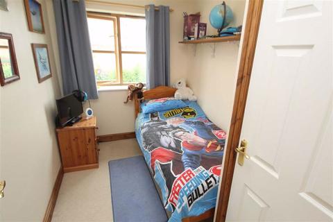 14 Ffordd Spoonley, Llansantffraid, SY22 6FB